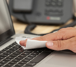 Mantener limpio nuestro puesto de trabajo -Familia Institucional